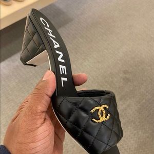 ISO -In Search Of any color Chanel. mules Size 42 or 10-10.5. US size Any color